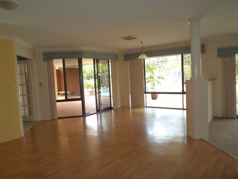 37 Fairbourn Retreat, Meadow Springs WA 6210