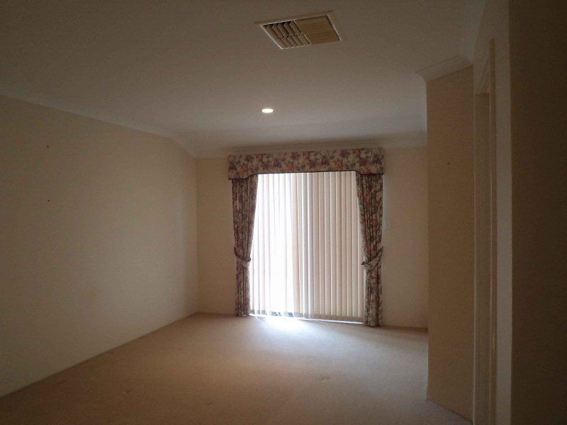 37 Fairbourn Retreat, Meadow Springs WA 6210