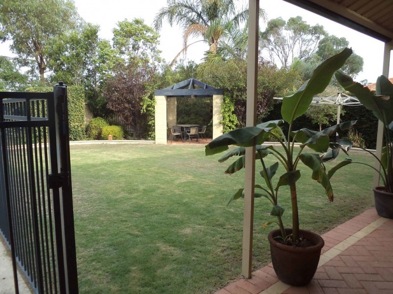 37 Fairbourn Retreat, Meadow Springs WA 6210