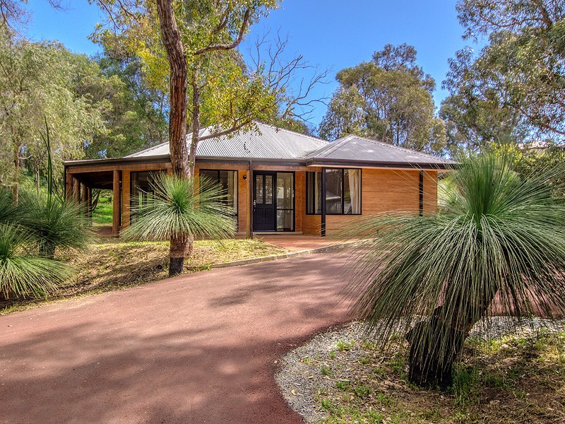 18 Fernwood Rd, Dawesville WA 6211