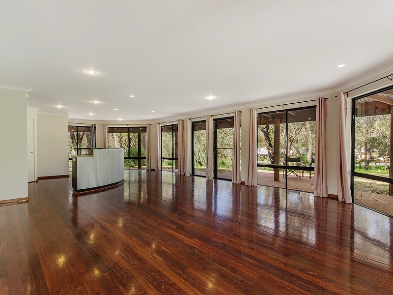 18 Fernwood Rd, Dawesville WA 6211