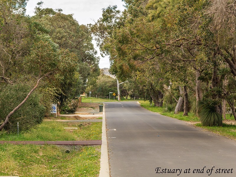 18 Fernwood Rd, Dawesville WA 6211