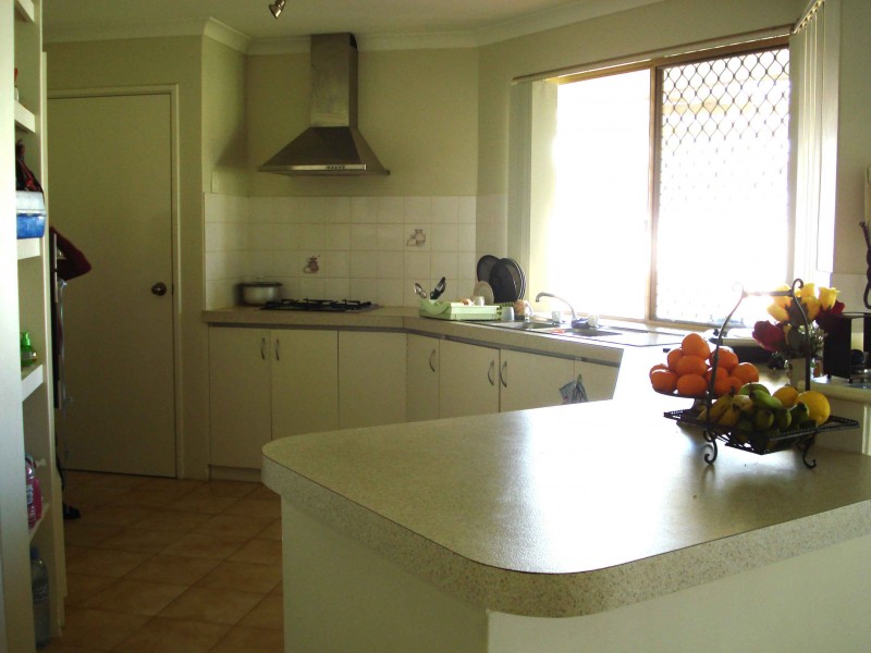 25 Chenille Vista, Halls Head WA 6210