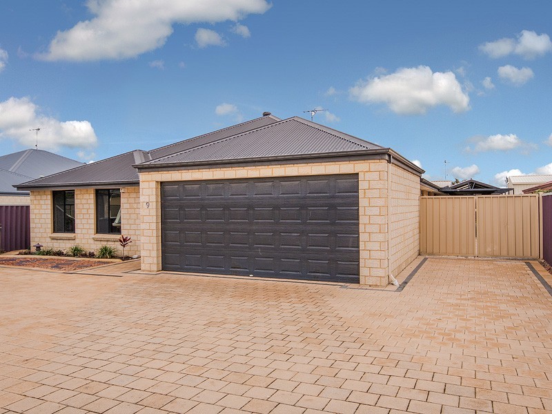 9 Durack St, Coodanup WA 6210