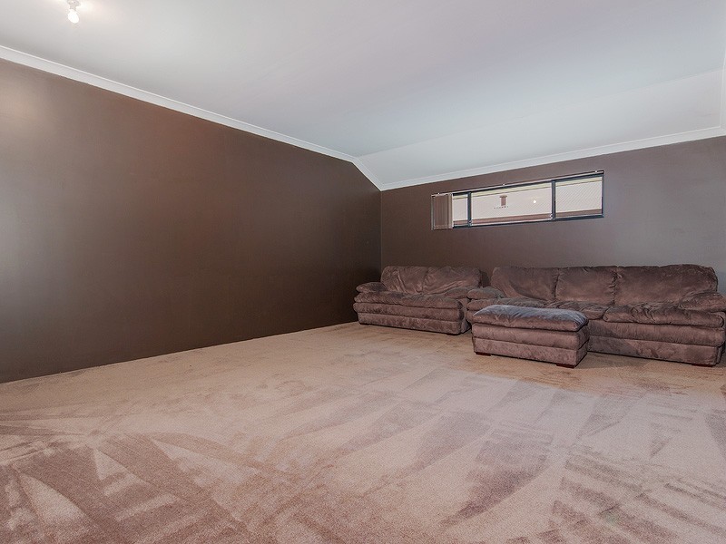 9 Durack St, Coodanup WA 6210