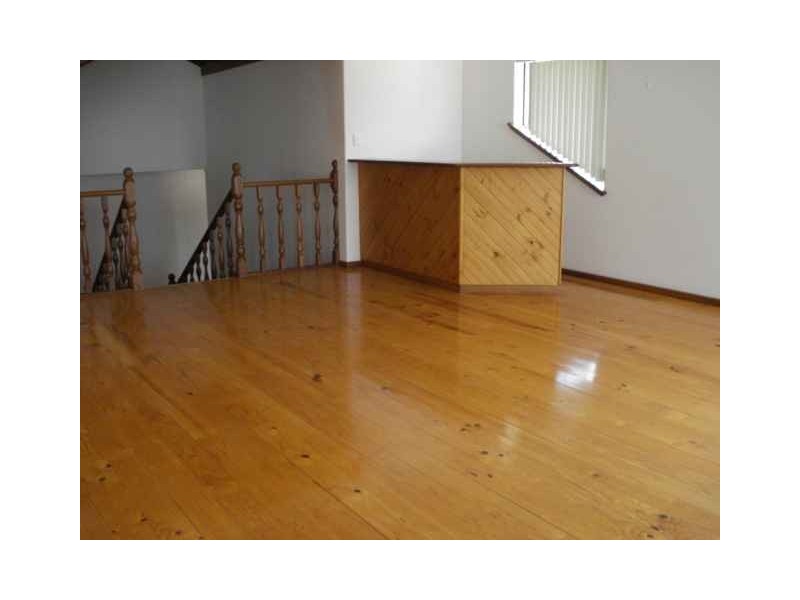 6 Plover Rise, Halls Head WA 6210