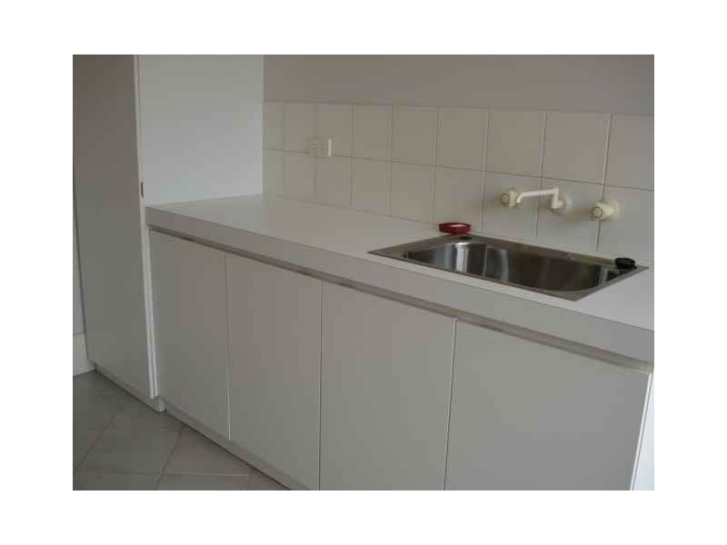 6 Plover Rise, Halls Head WA 6210