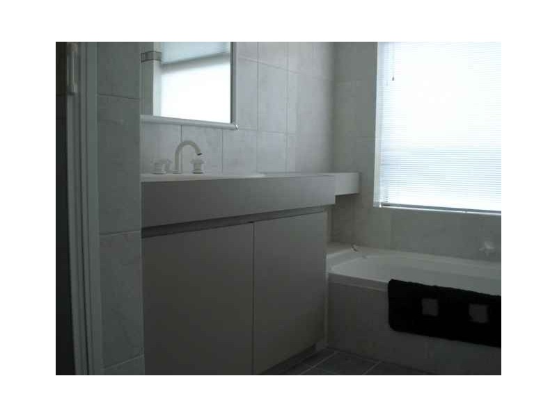 6 Plover Rise, Halls Head WA 6210