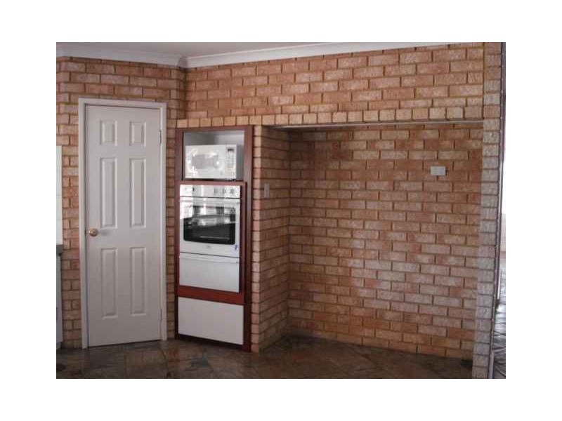 6 Plover Rise, Halls Head WA 6210