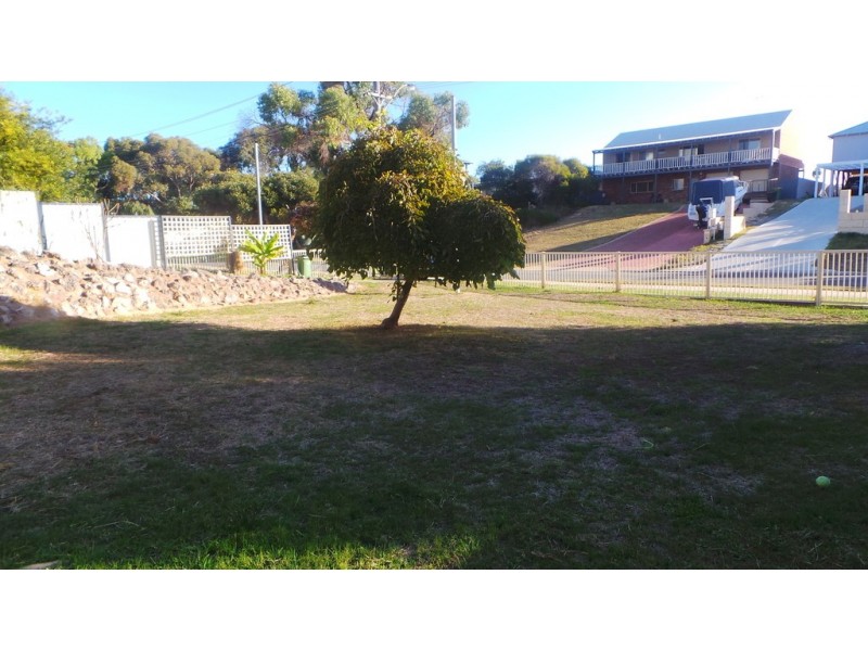 22 Yanrey Street, Golden Bay WA 6174