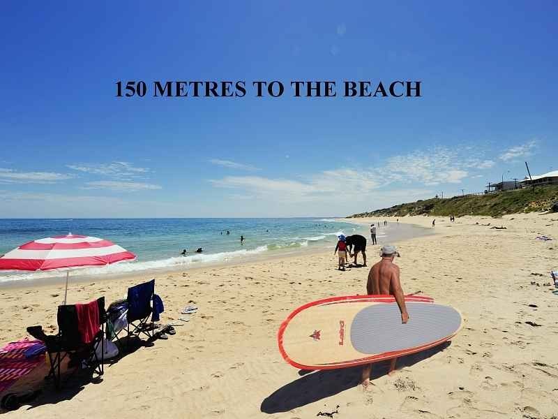 230 Peelwood Pde, Halls Head WA 6210