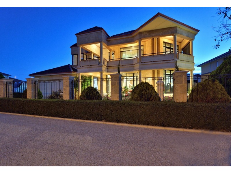 9 Captain Court, Wannanup WA 6210