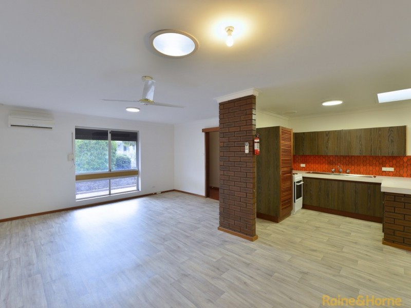 31 Churchill Ave, Dudley Park WA 6210