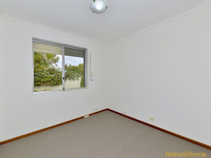 31 Churchill Ave, Dudley Park WA 6210