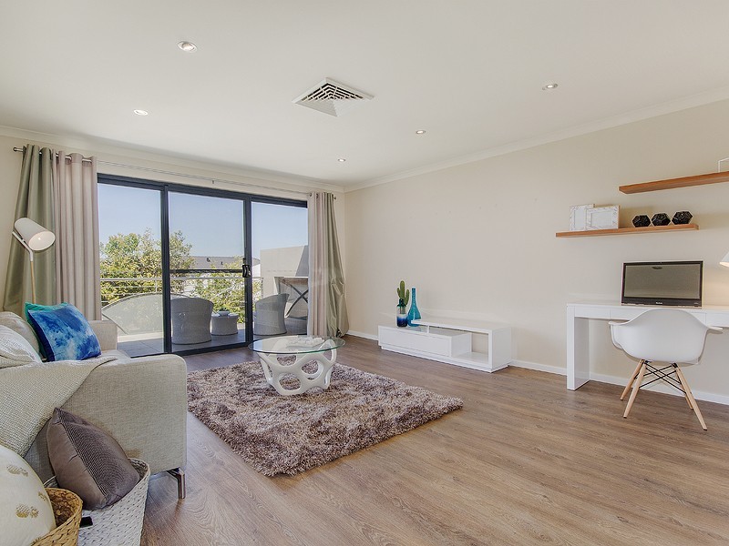 12 Cohen Vista, Lakelands WA 6180