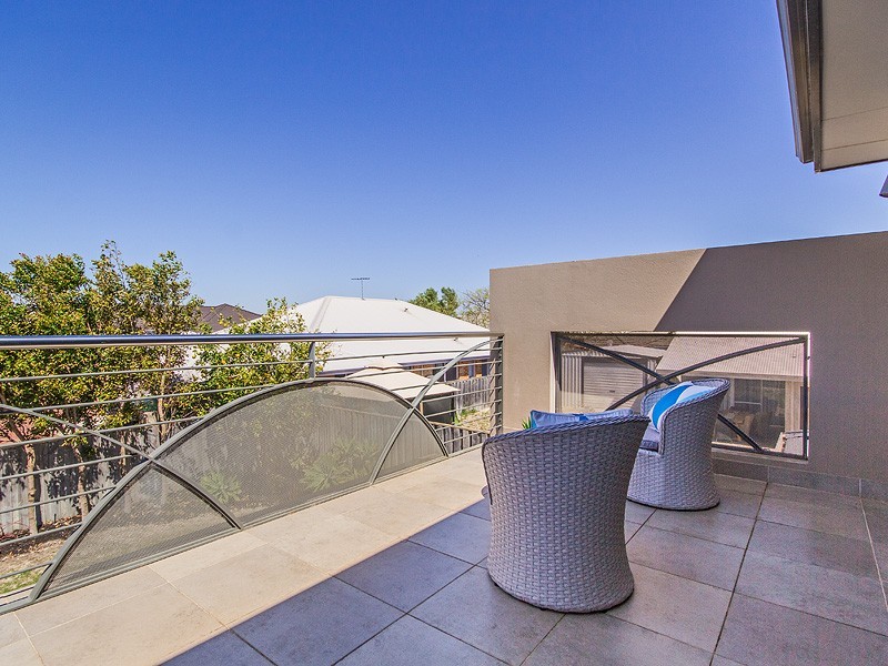 12 Cohen Vista, Lakelands WA 6180