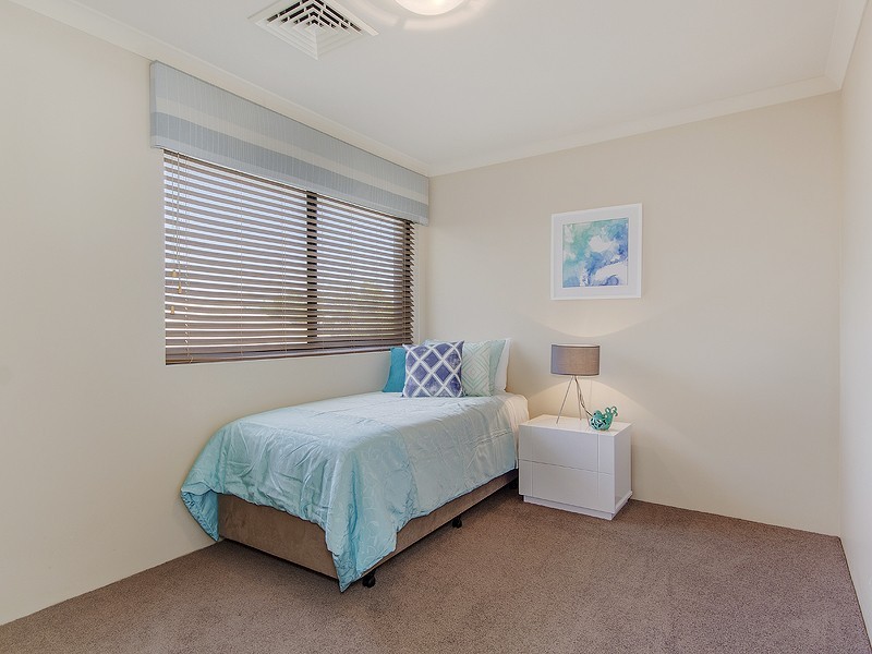 12 Cohen Vista, Lakelands WA 6180