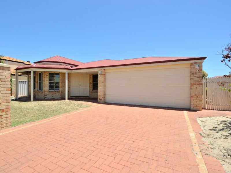 33 Vila Do Porto Crescent, Secret Harbour WA 6173