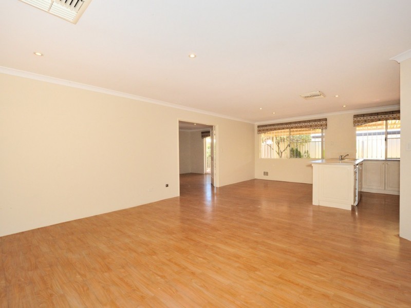 33 Vila Do Porto Crescent, Secret Harbour WA 6173