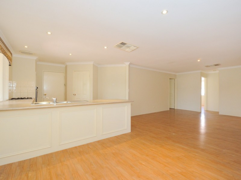 33 Vila Do Porto Crescent, Secret Harbour WA 6173