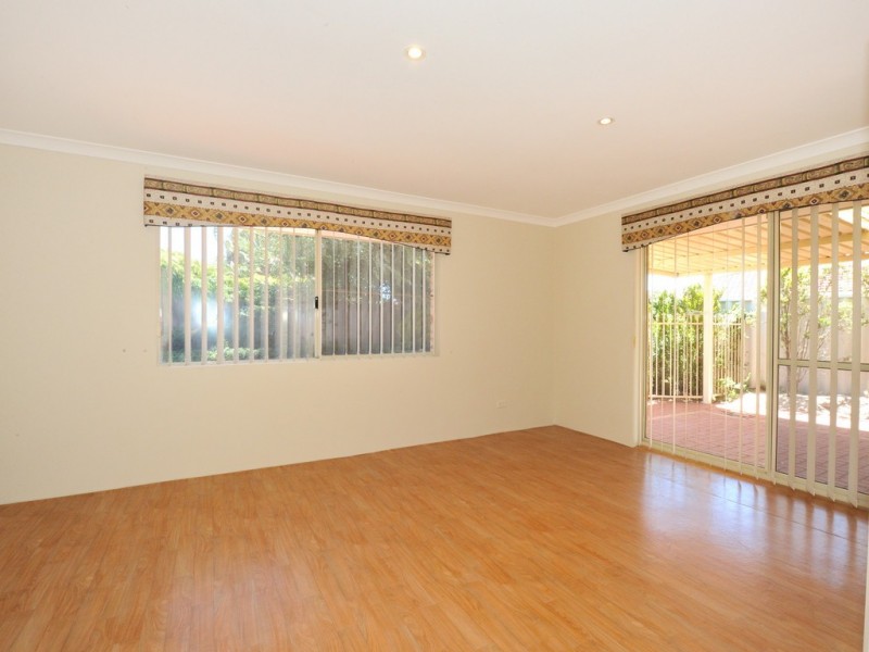 33 Vila Do Porto Crescent, Secret Harbour WA 6173