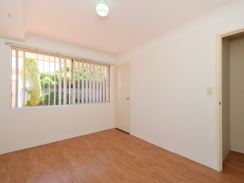 33 Vila Do Porto Crescent, Secret Harbour WA 6173