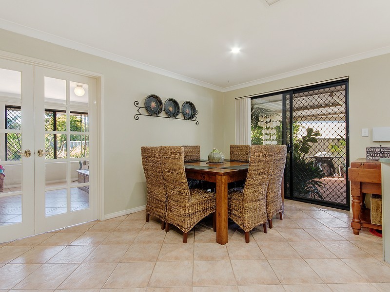 57 Reynolds Ave, Greenfields WA 6210