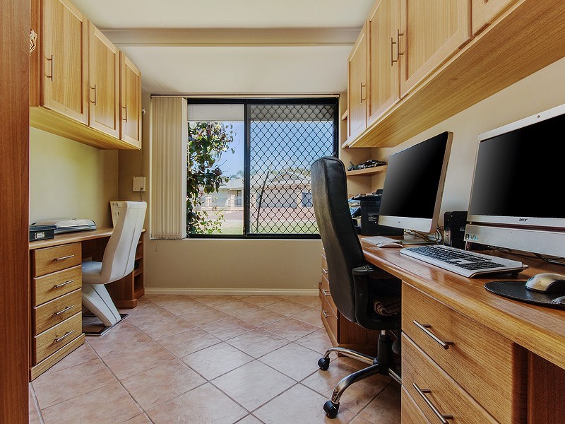 57 Reynolds Ave, Greenfields WA 6210