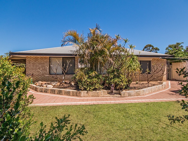 57 Reynolds Ave, Greenfields WA 6210