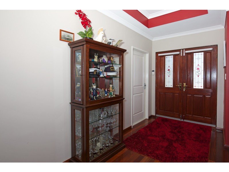 12 Erins Isle, Dudley Park WA 6210