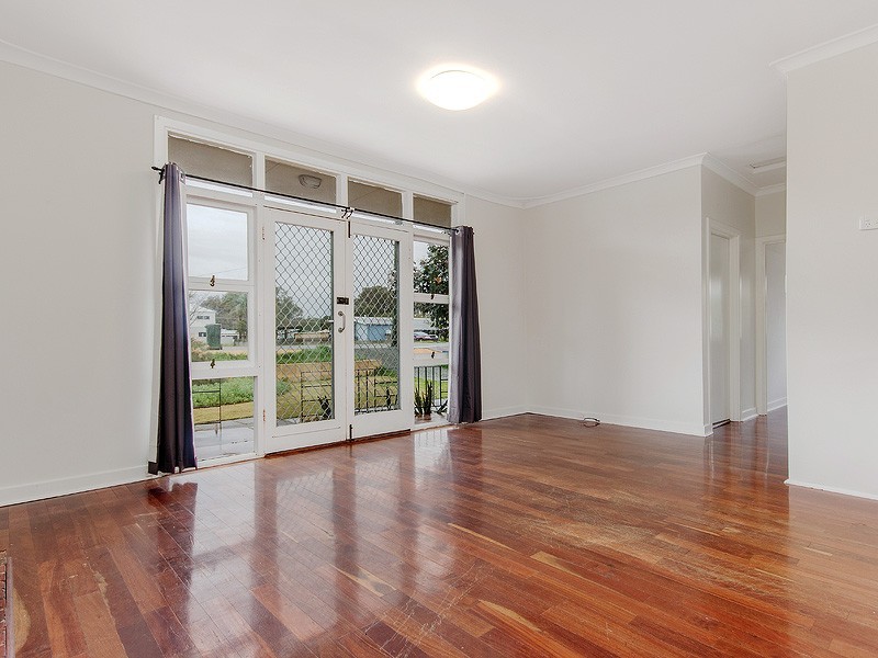 50 Wyeree Road, Mandurah WA 6210