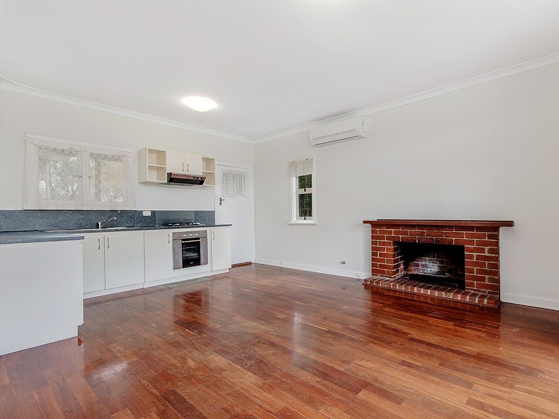 50 Wyeree Road, Mandurah WA 6210