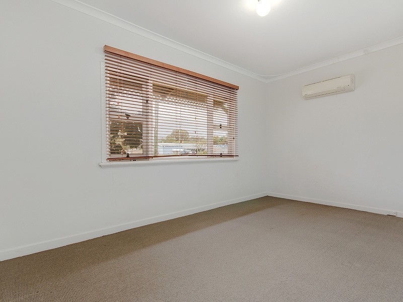 50 Wyeree Road, Mandurah WA 6210