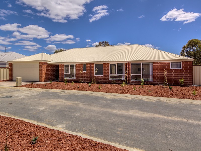 15 18 Banksia Terrace, South Yunderup WA 6208