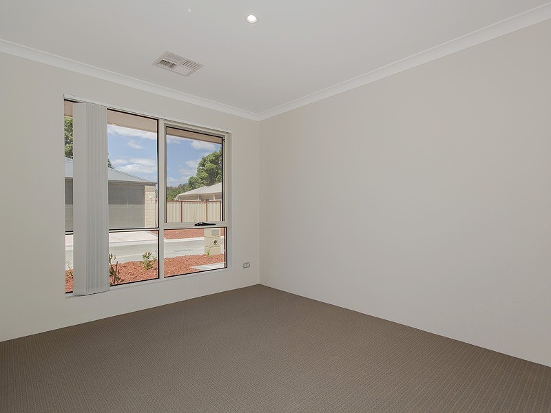 15 18 Banksia Terrace, South Yunderup WA 6208