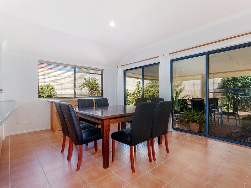 23 Bollard Circuit, Wannanup WA 6210