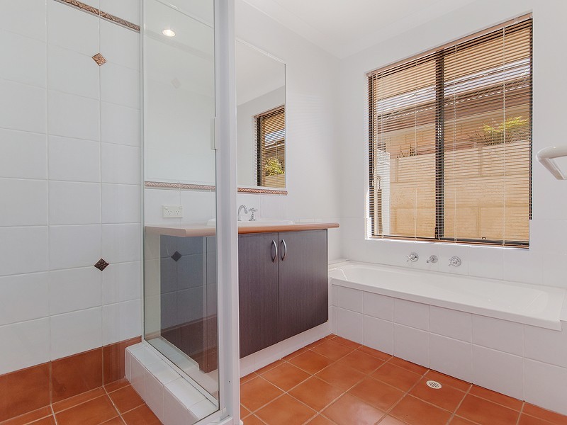 23 Bollard Circuit, Wannanup WA 6210