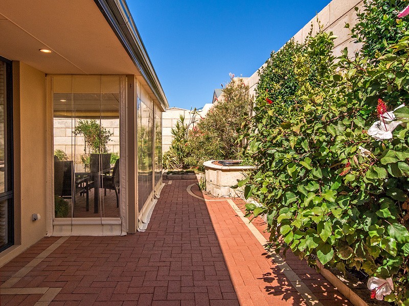 23 Bollard Circuit, Wannanup WA 6210