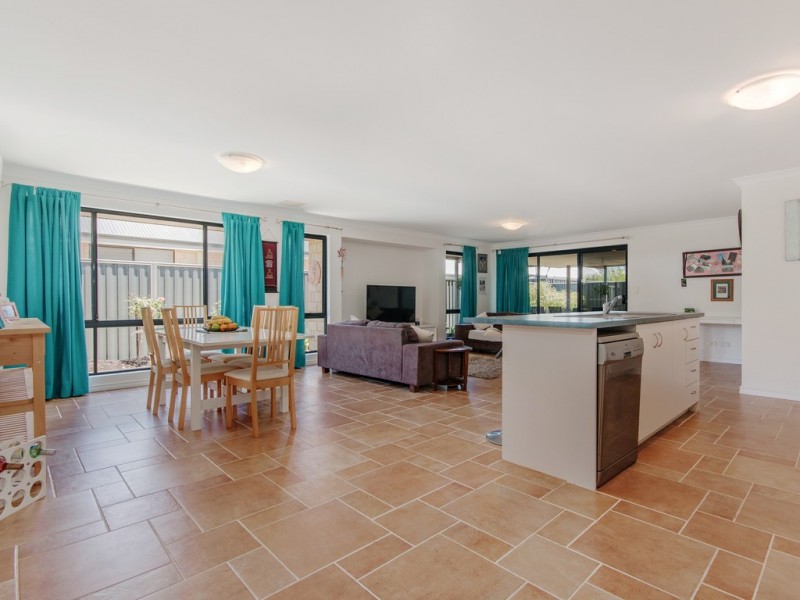 43 Ludlow Loop, Pinjarra WA 6208