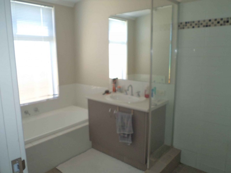223 Peelwood Parade, Halls Head WA 6210