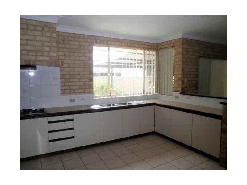 23 Coodanup Drive, Dudley Park WA 6210