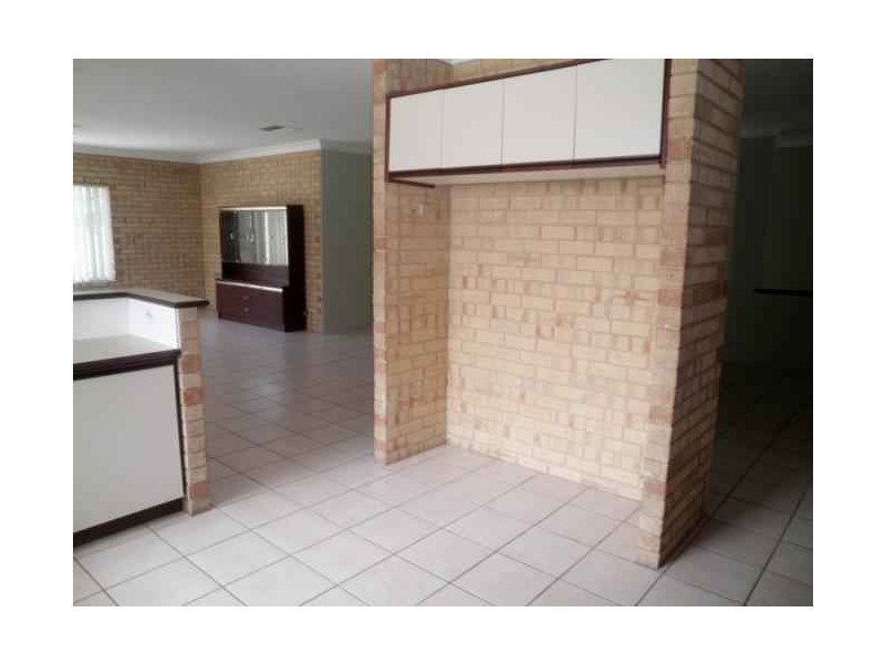 23 Coodanup Drive, Dudley Park WA 6210