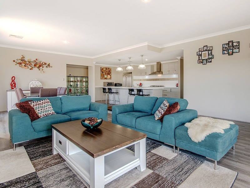 15 Chestnut Street, Pinjarra WA 6208