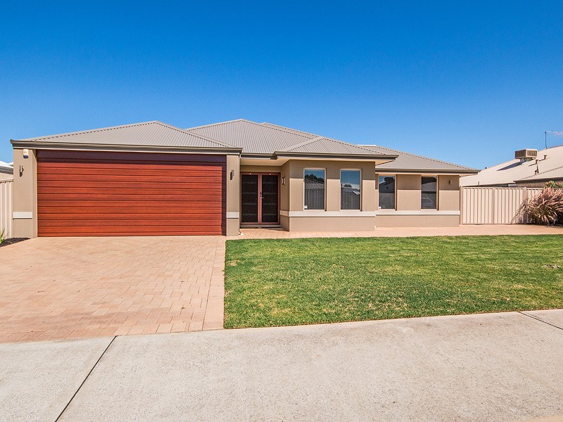 15 Chestnut Street, Pinjarra WA 6208