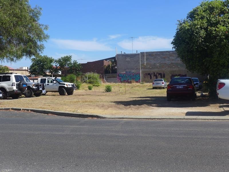 5 Davey Street, Mandurah WA 6210