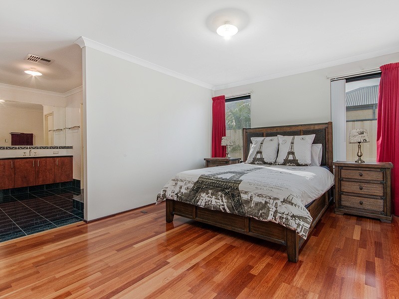 33 Eldorado Loop, Meadow Springs WA 6210