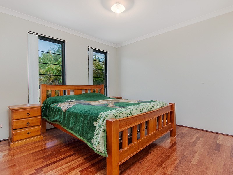 33 Eldorado Loop, Meadow Springs WA 6210