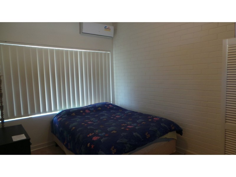 2/34 Janis Street, Halls Head WA 6210