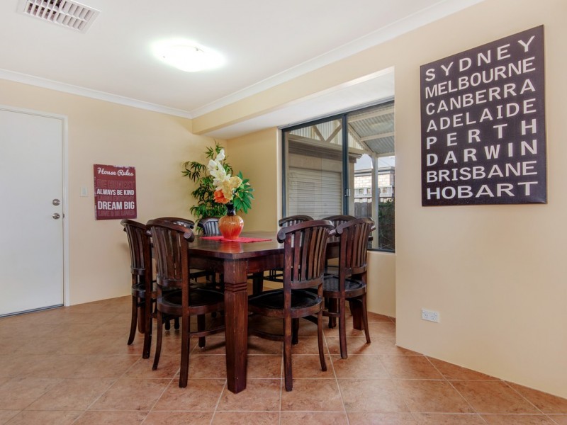 8 Bethel Cnr, Halls Head WA 6210