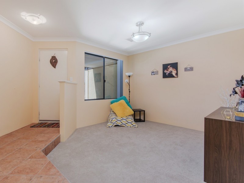 8 Bethel Cnr, Halls Head WA 6210